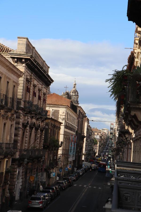 קטאניה Domus Iole Appartamento Nel Centro Storico מראה חיצוני תמונה